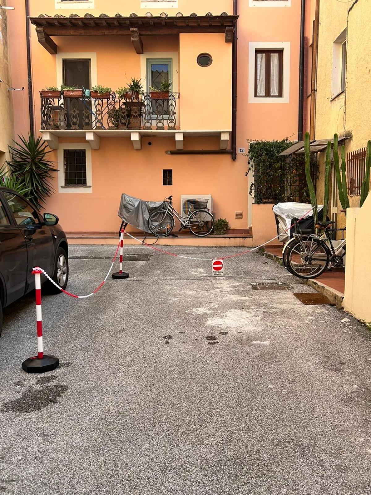 Saliscendi Apartment Pietrasanta Luaran gambar
